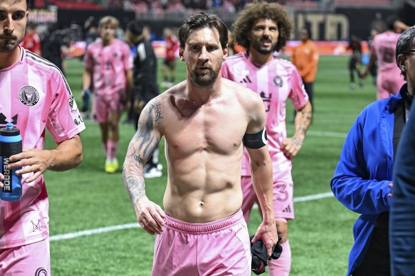 金勺子 马斯切拉诺: 梅西是一头好胜的斗兽, 不仅苛求自己且鞭策身边人