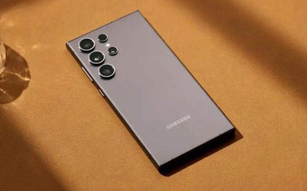 赣州达慧 三星S24Ultra突降至4445元，骁龙8Gen3+2K+5000mAh，捡漏机会到了